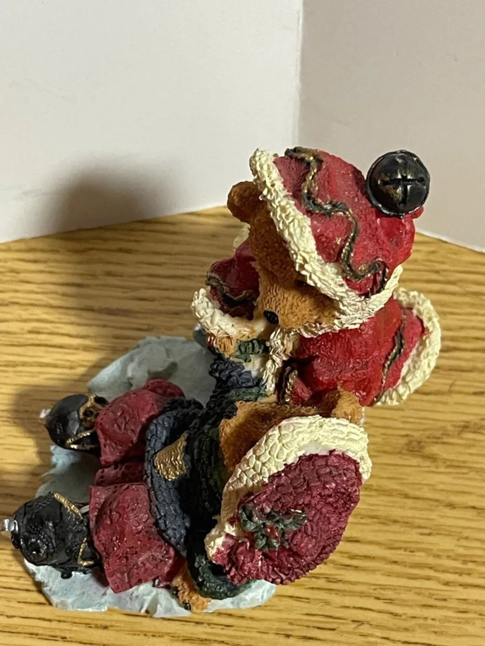 Christmas Bear Skaters Figurine Winter Scene Handpainted Resin Decor Festive